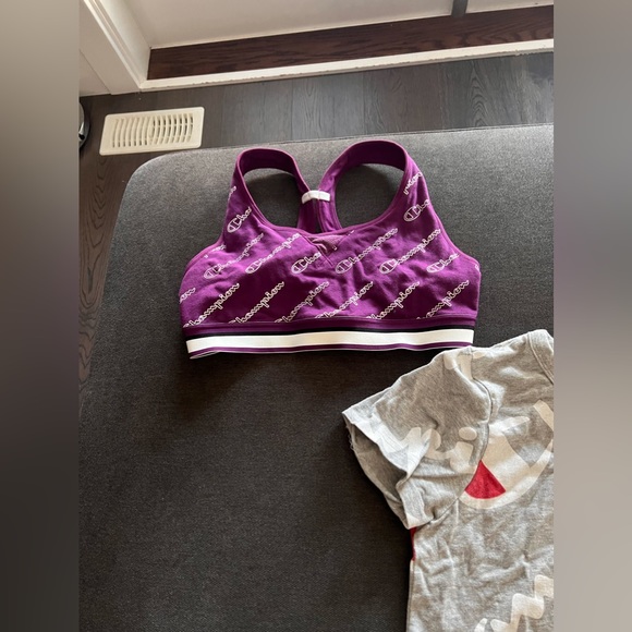 Nike windbreaker, wilfred free turtleneck sweater & champion items! - Picture 12 of 12